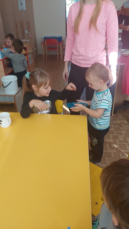 SLAVÍME NAROZENINY PÉTI