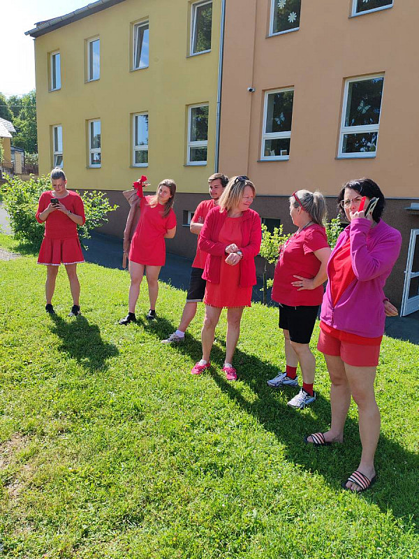 TÝDEN PLNÝ DIVŮ... 