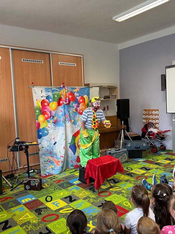 DEN DĚTÍ S PRCKEM PEPINEM 