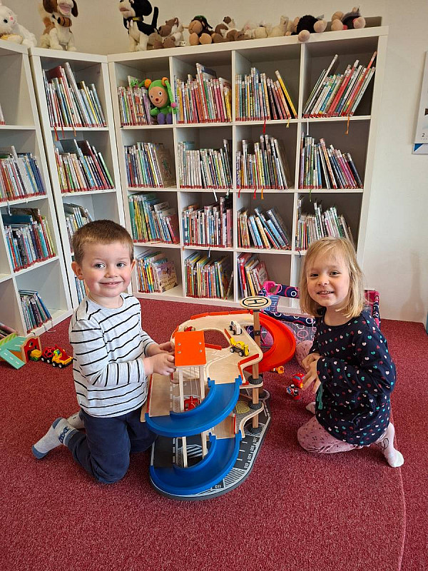 1.4.  Návštěva knihovny ve Vítkově