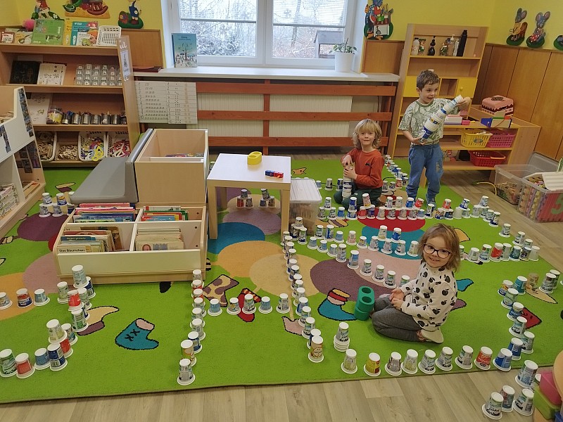 Cesty bludiště - kelímkování