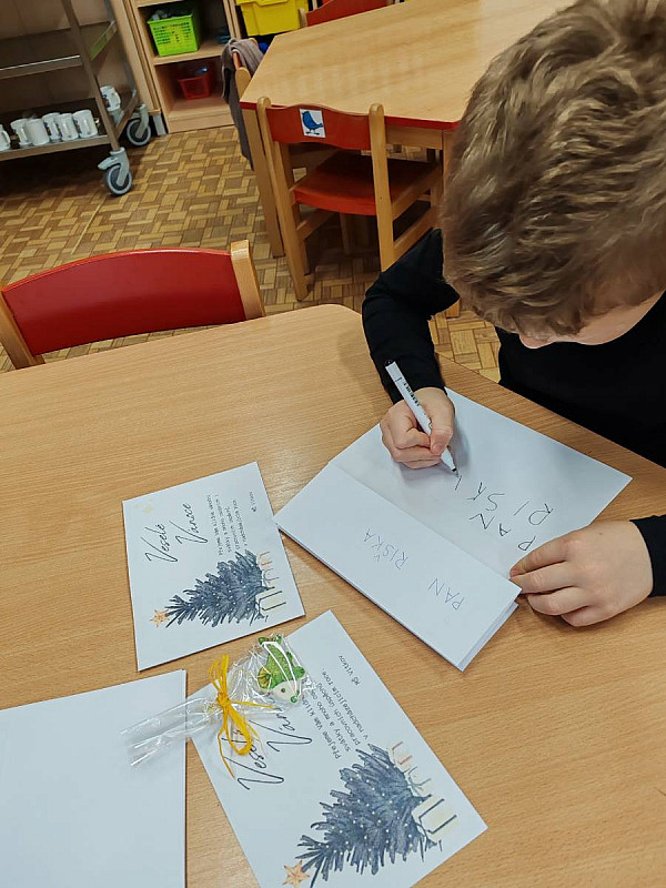 Děti píší vánoční přání... 