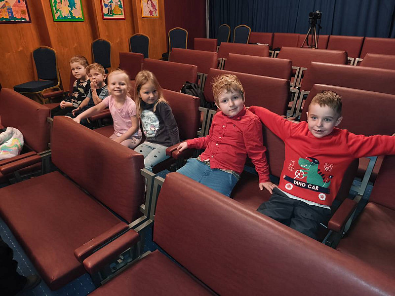 Návštěva Loutkového divadla v Odrách