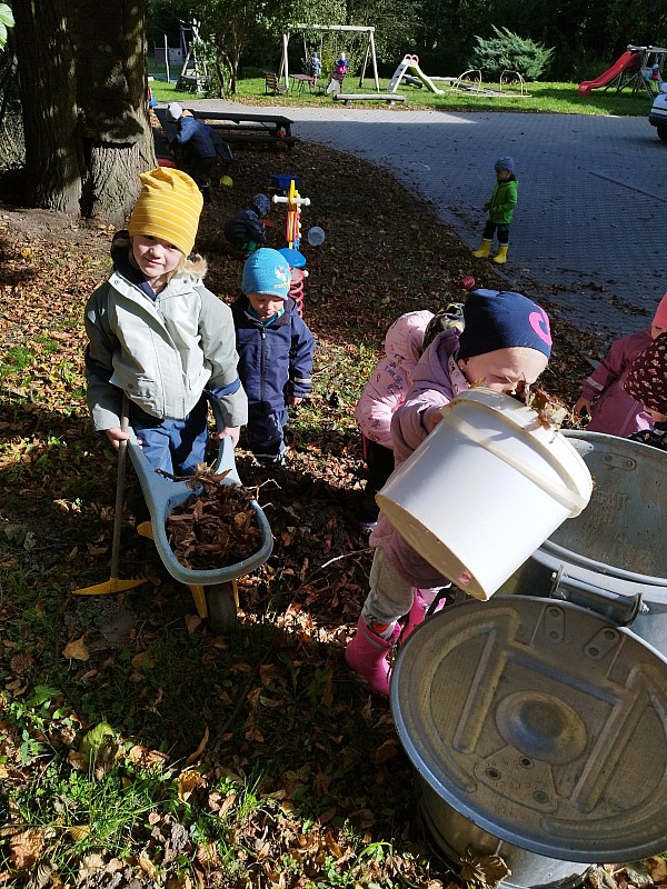 Pracujeme na zahradě