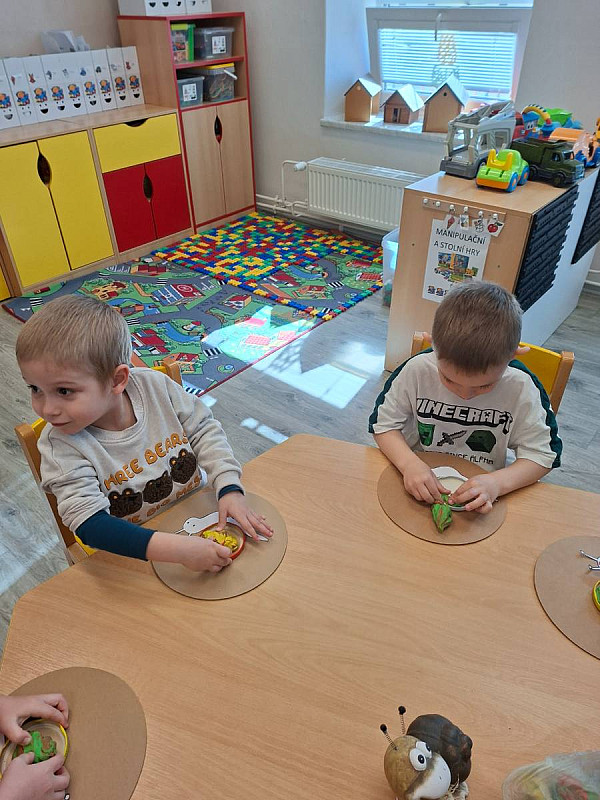 Cesta šneka Ferdy za jarním dobrodružstvím