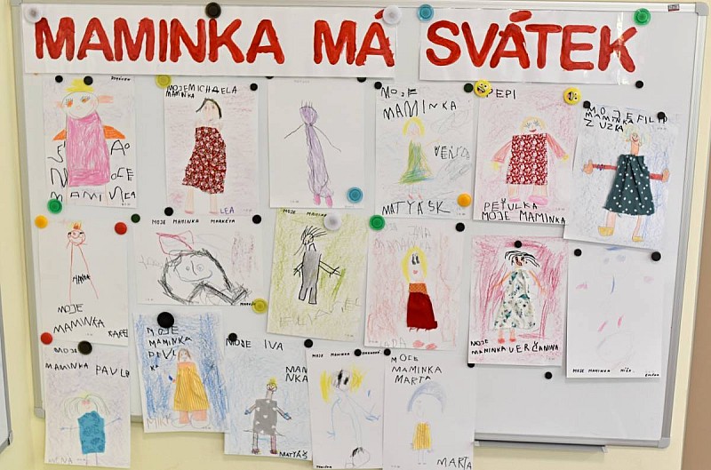 Vystoupení ke Dni matek - Jarní louka