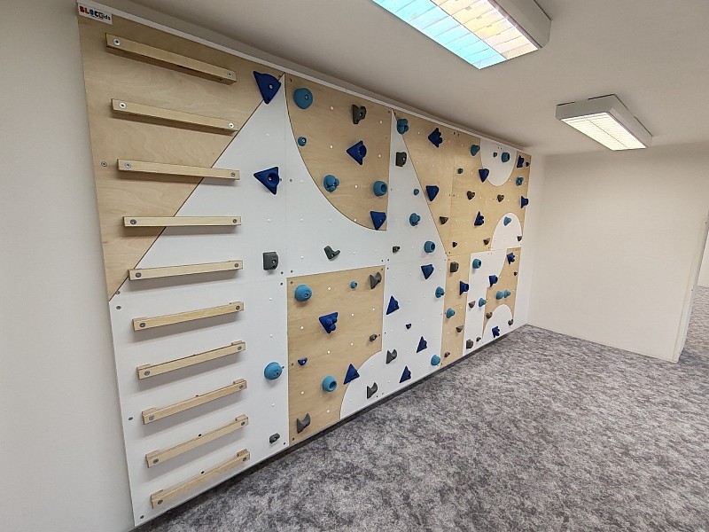 HOROLEZECKÁ STĚNA V MŠ