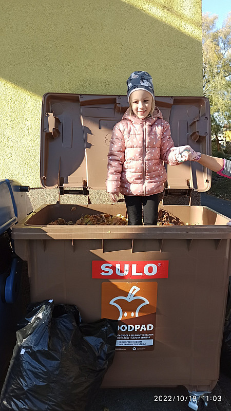 Sluníčka hrabou...